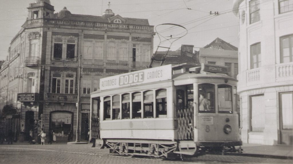 Tram no.8