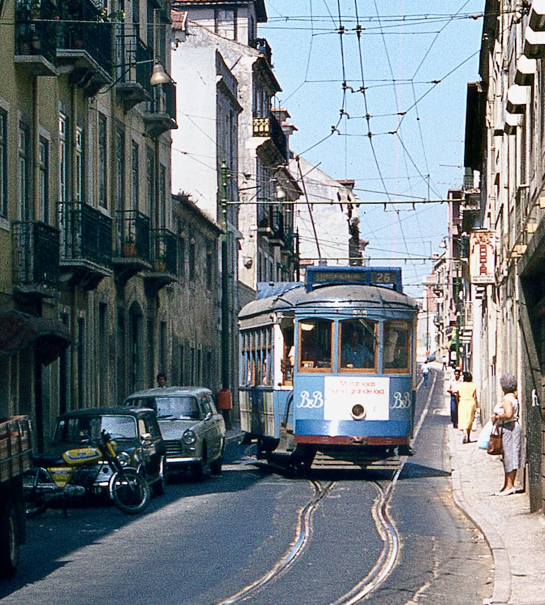 532 551 Standard Plataforma Alta Tram Travel In History And Beyond